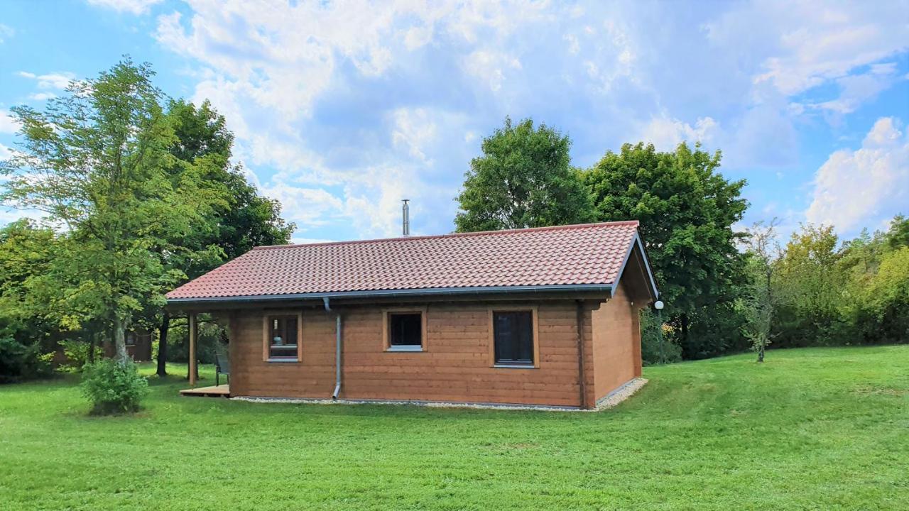 Oekologisches Holzblock-Ferienhaus 150 Im Lauterdoerfle Zu Vermieten - Neubau Villa Hayingen Exterior foto